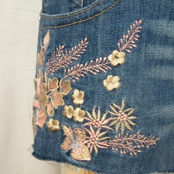 Grace in LA womens shorts 25 - Picture 3 of 5